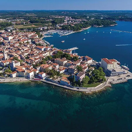 Gorgeous In With Outdoor Swimming Pool * Porec