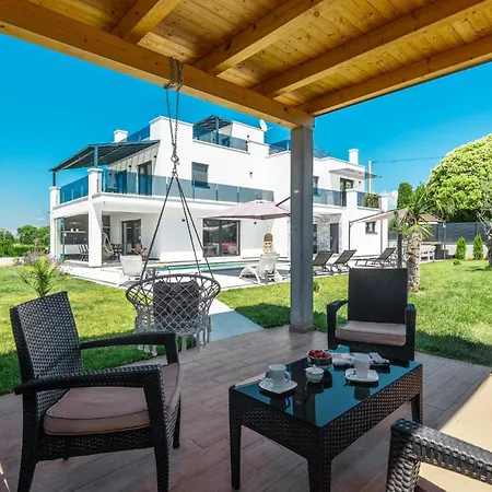 Gorgeous In With Outdoor Swimming Pool Holiday home Porec