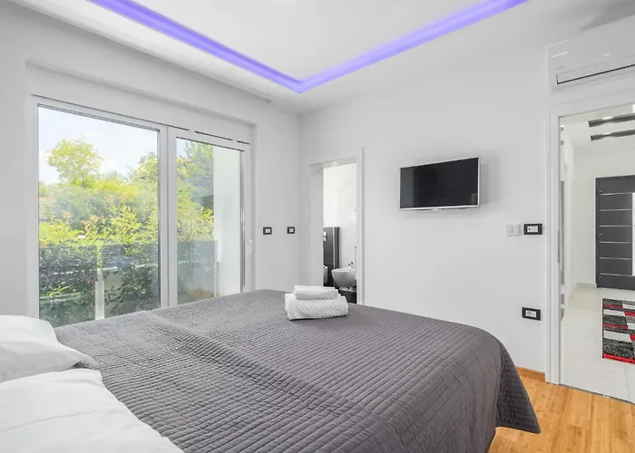 Pet Friendly In * Poreč